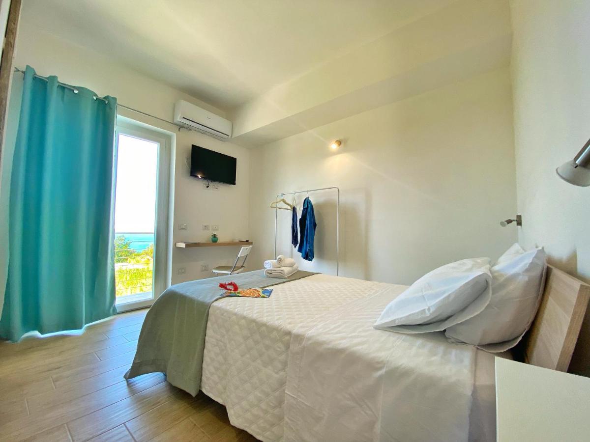 Campus Dei - Tropea Rooms Eksteriør billede